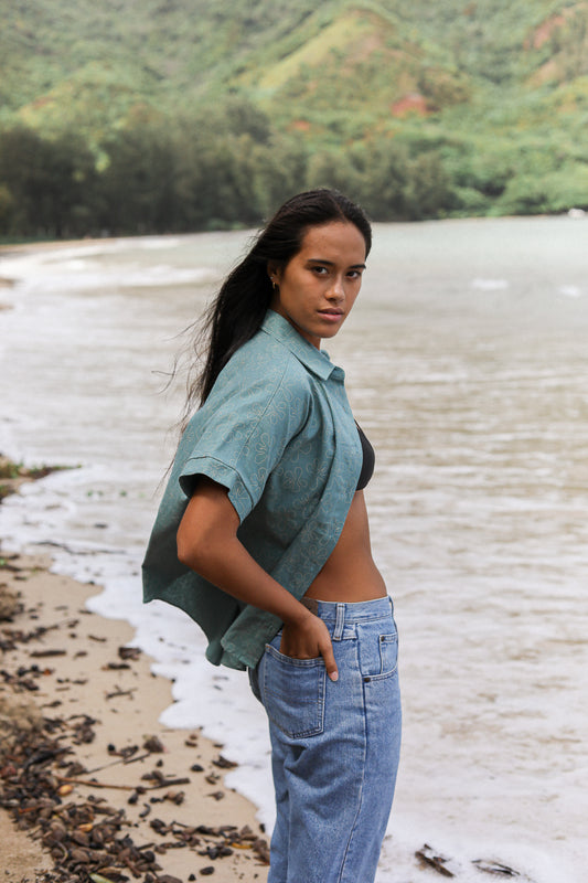 Patti Top in Olomana